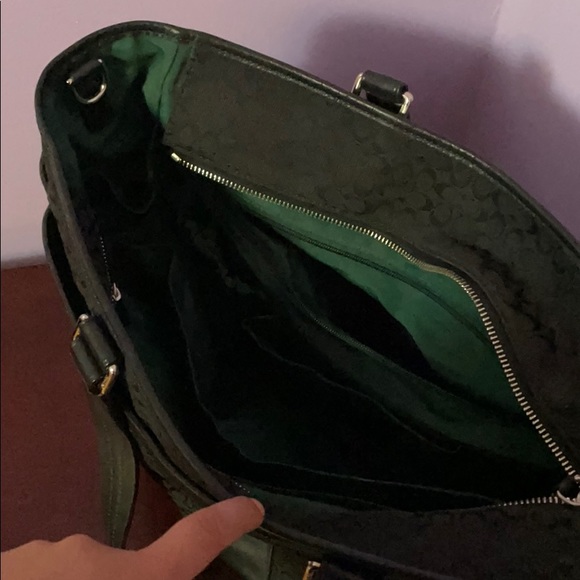 Coach bag with many pockets. - Picture 2 of 2